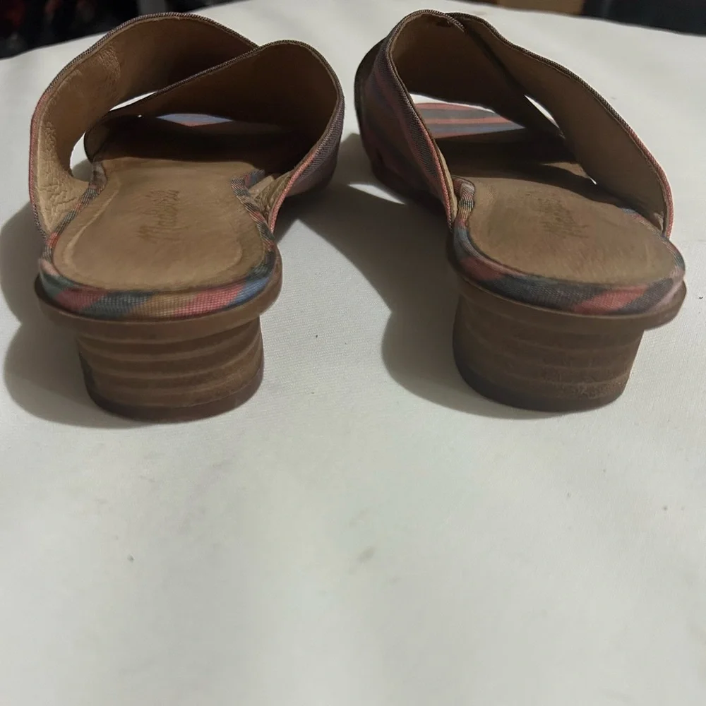 Madewell the Ruthie crisscross striped mules - Picture 10 of 11